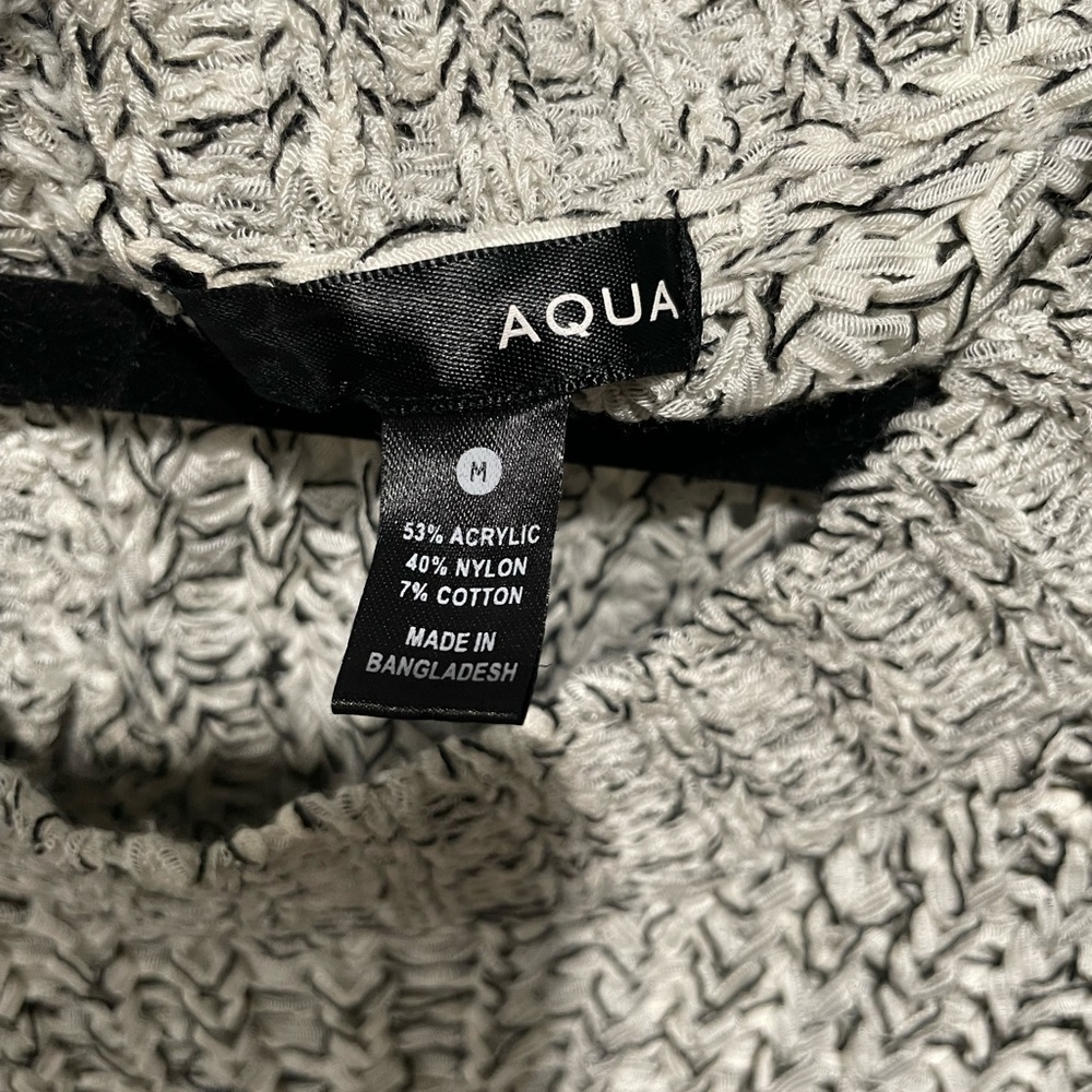 Aqua Marled Gray Crew Neck Sweater - Picture 2 of 4